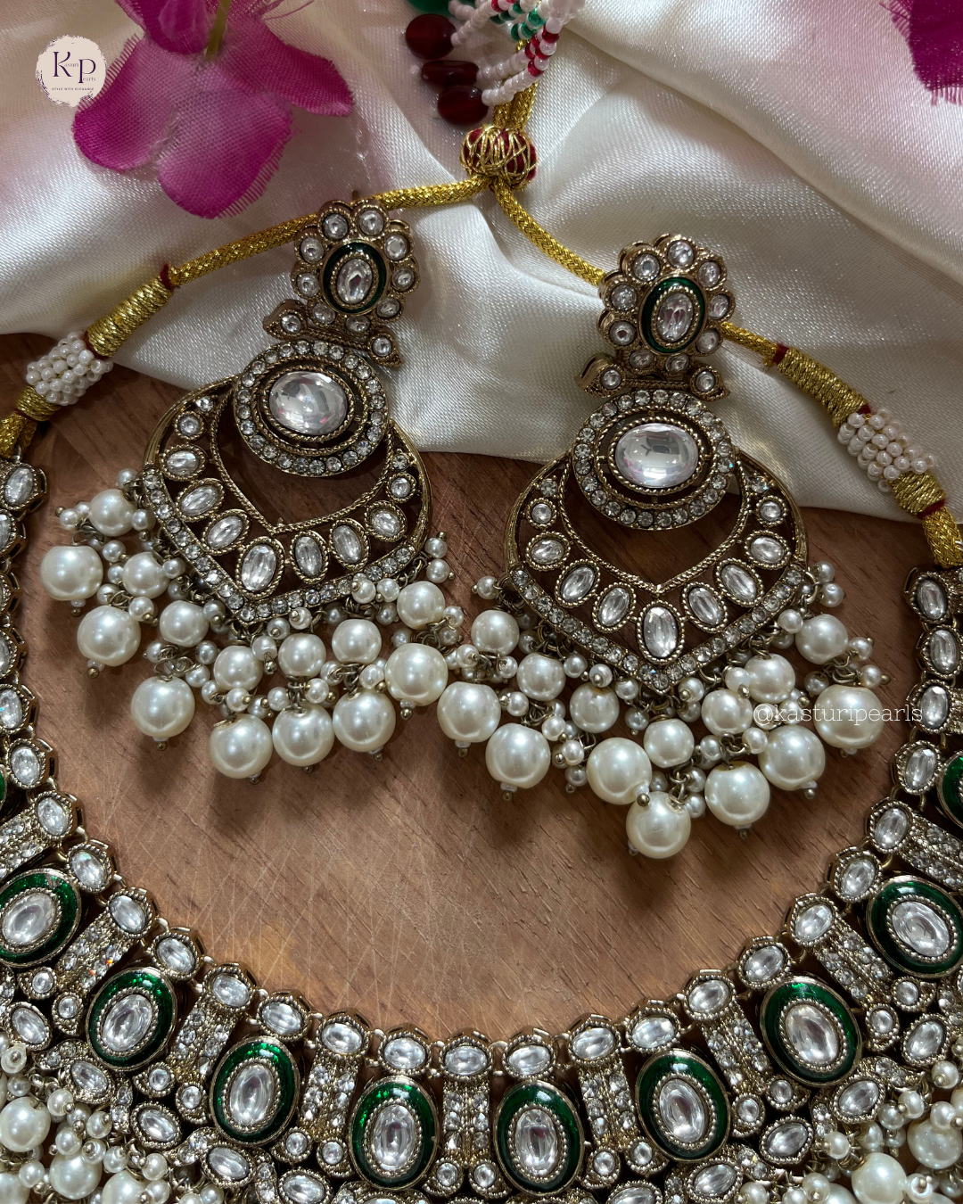 Ananya Kundan Neckset