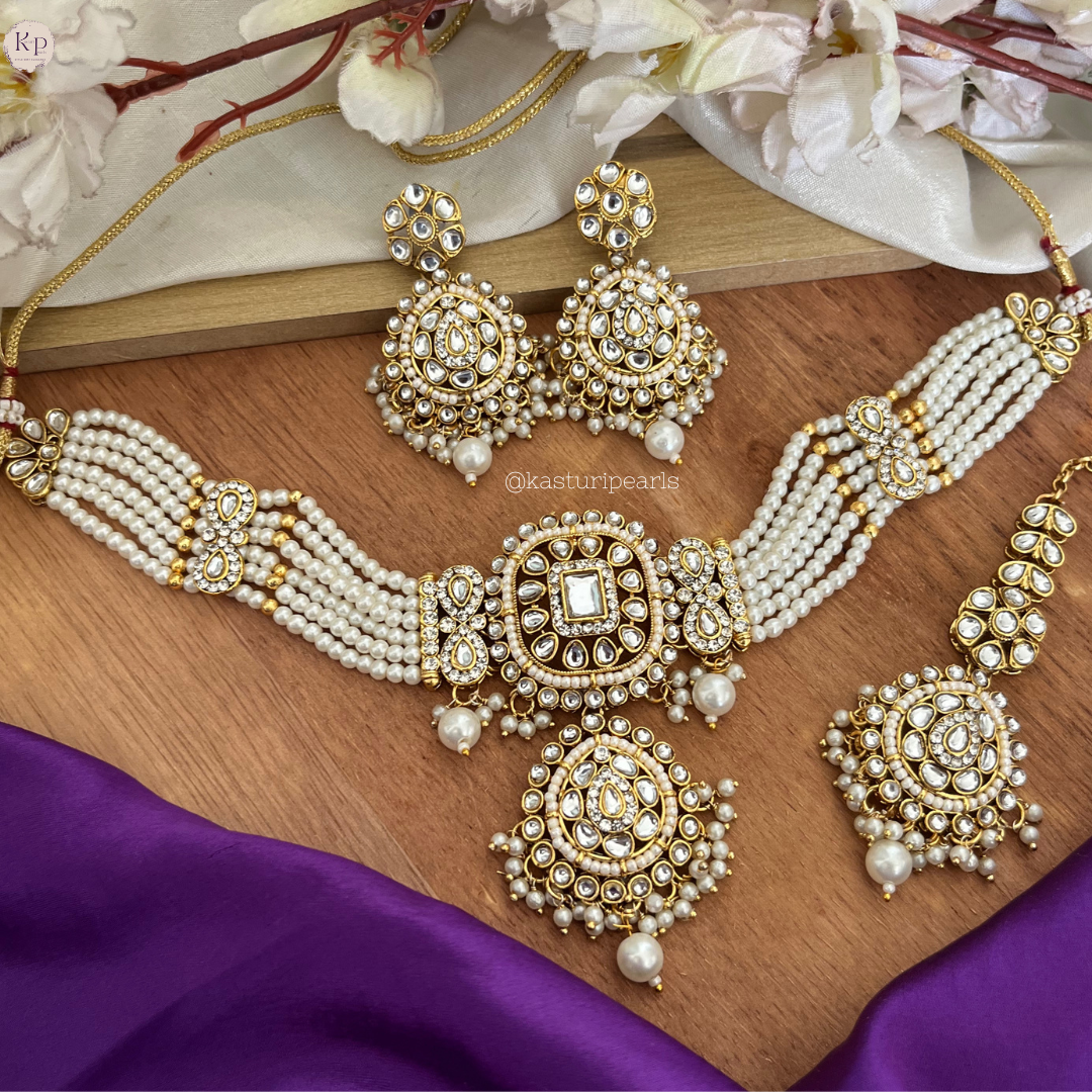 Ankita Kundan choker set