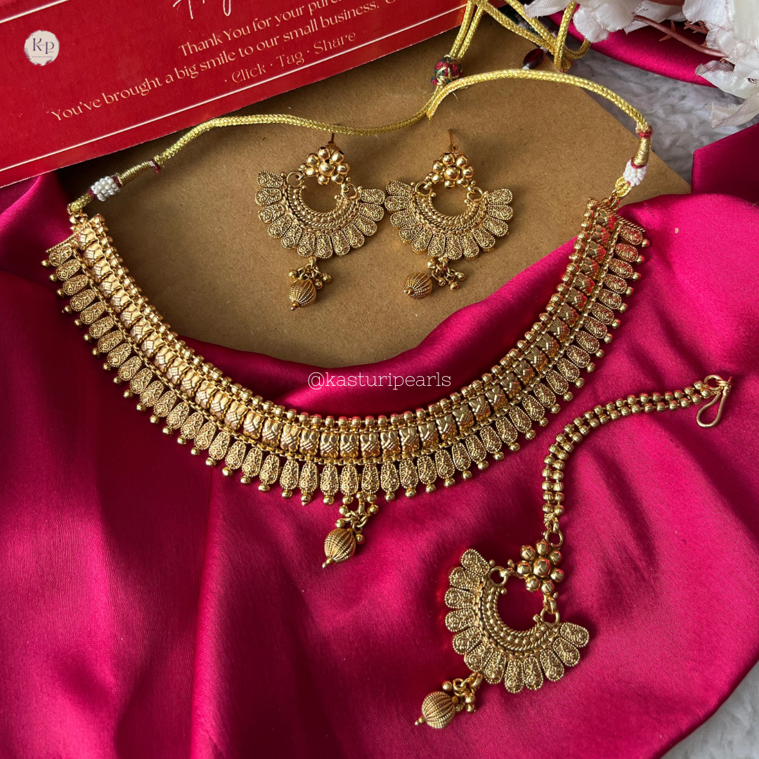 Chandni Antique Gold Choker Necklace set