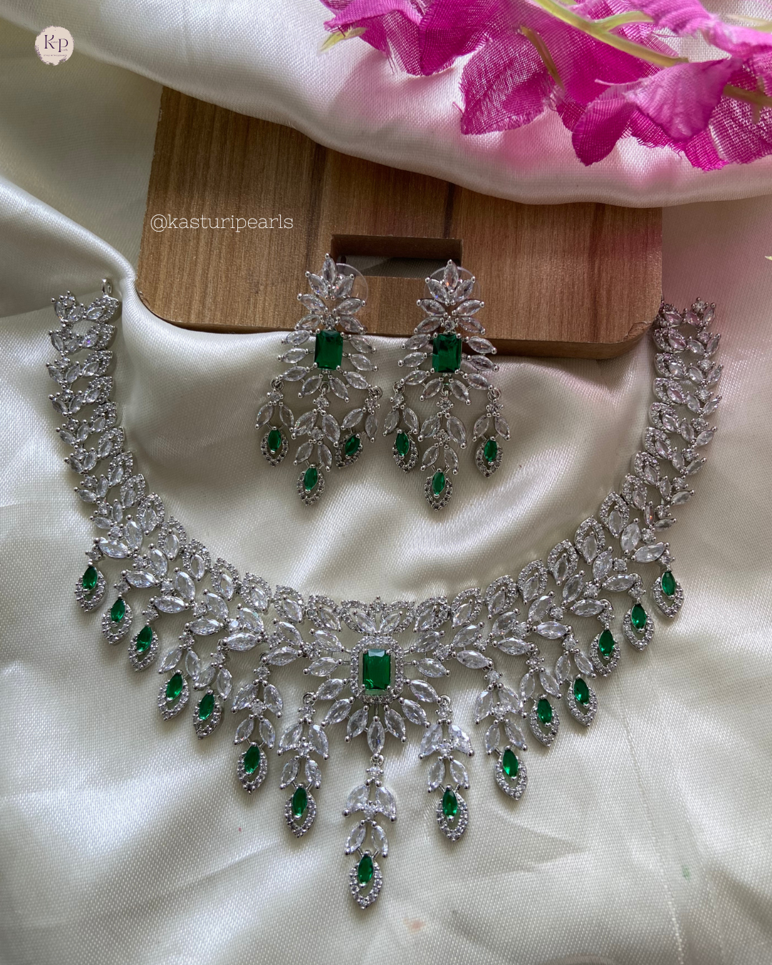 Garima Green AD Neckset