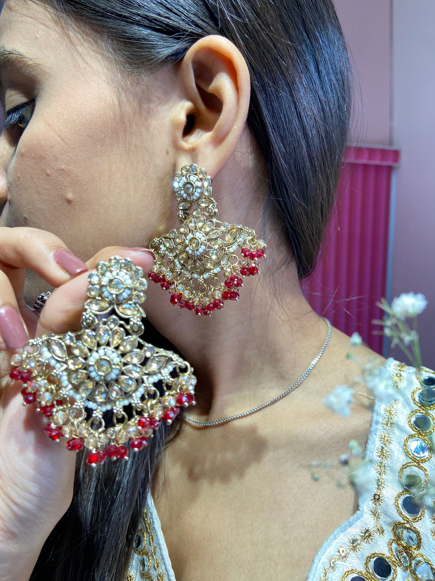 Rida Maroon chandbali