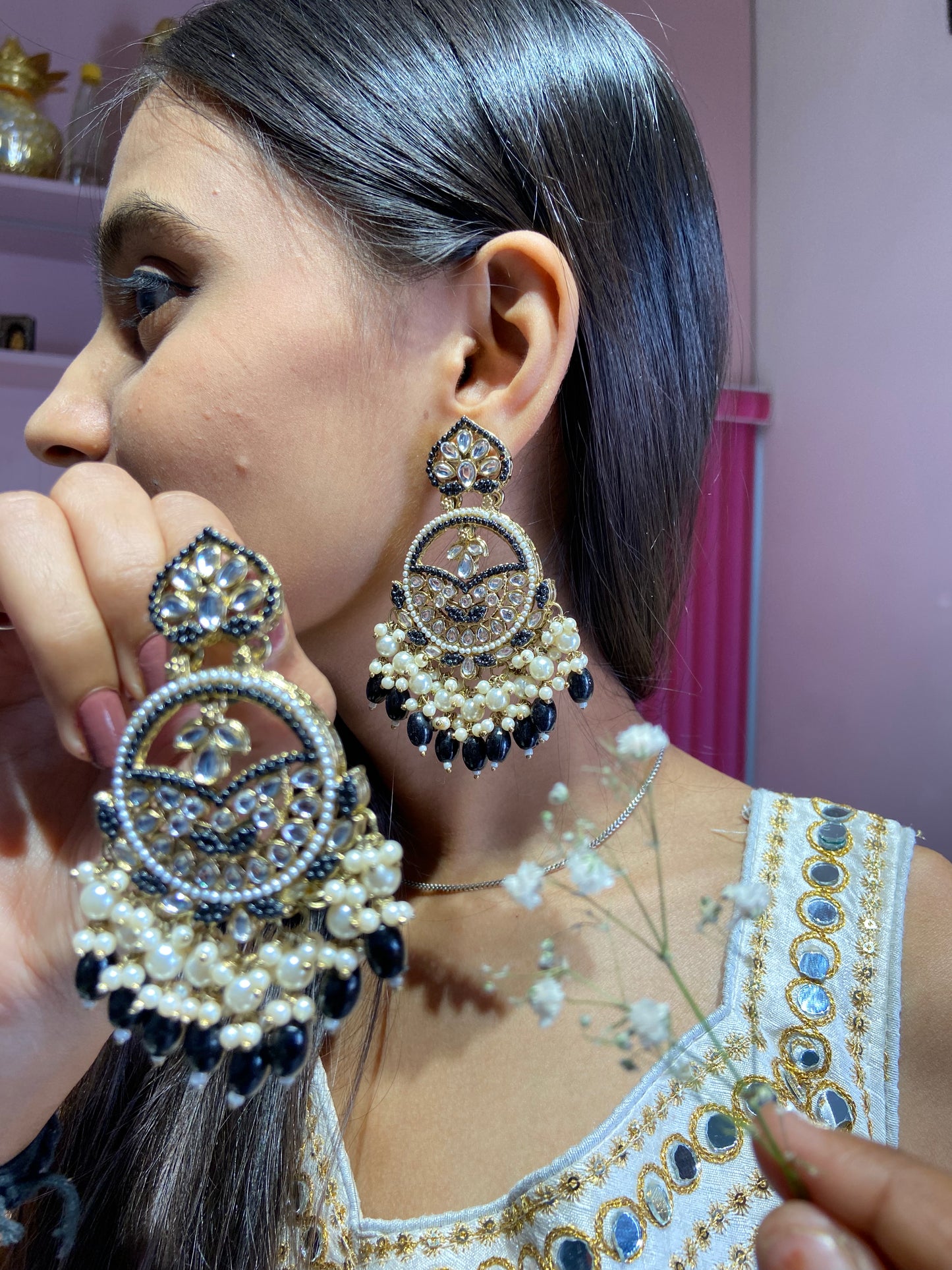 Mahisha Kundan earrings