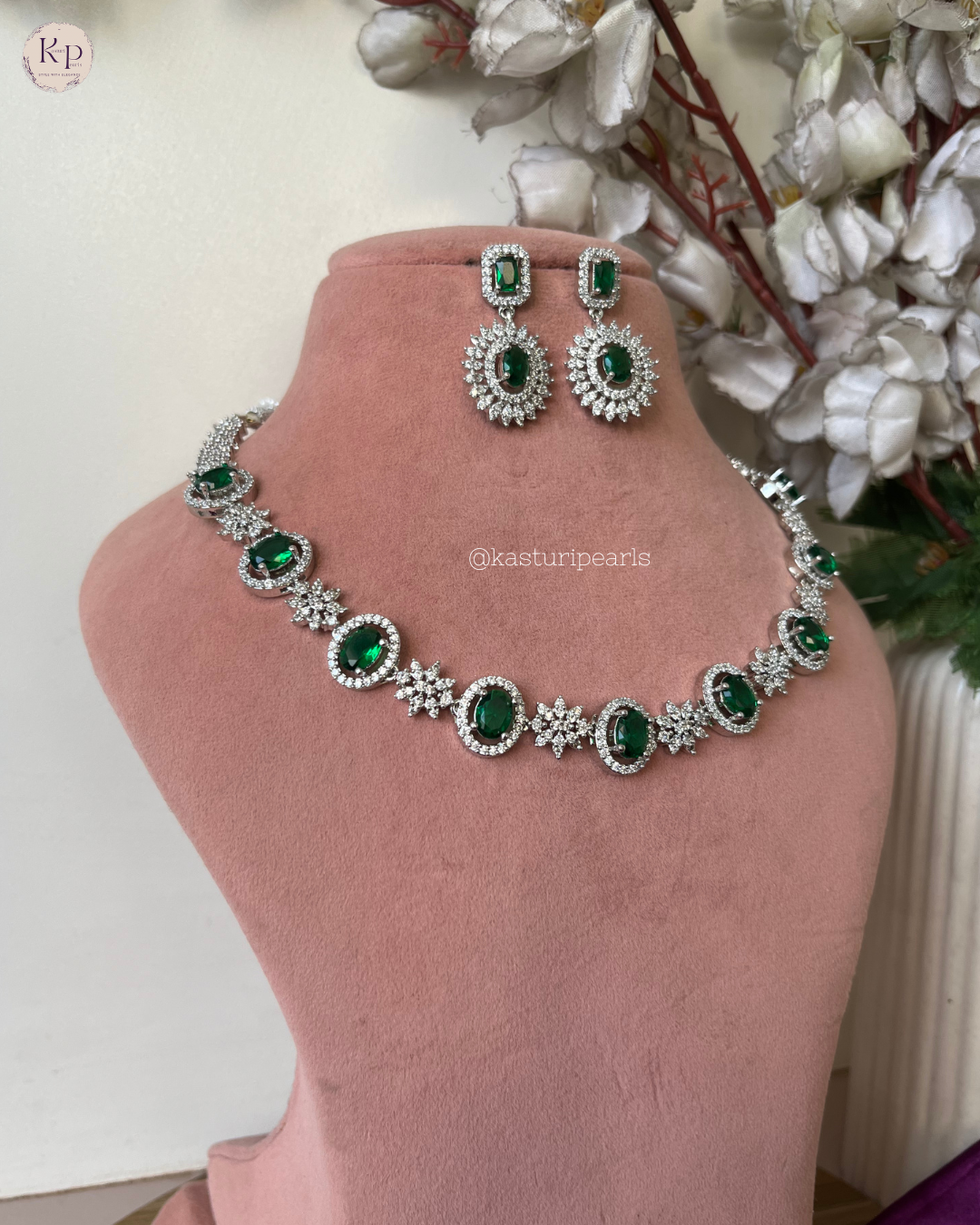 Jinni American diamond Neckset