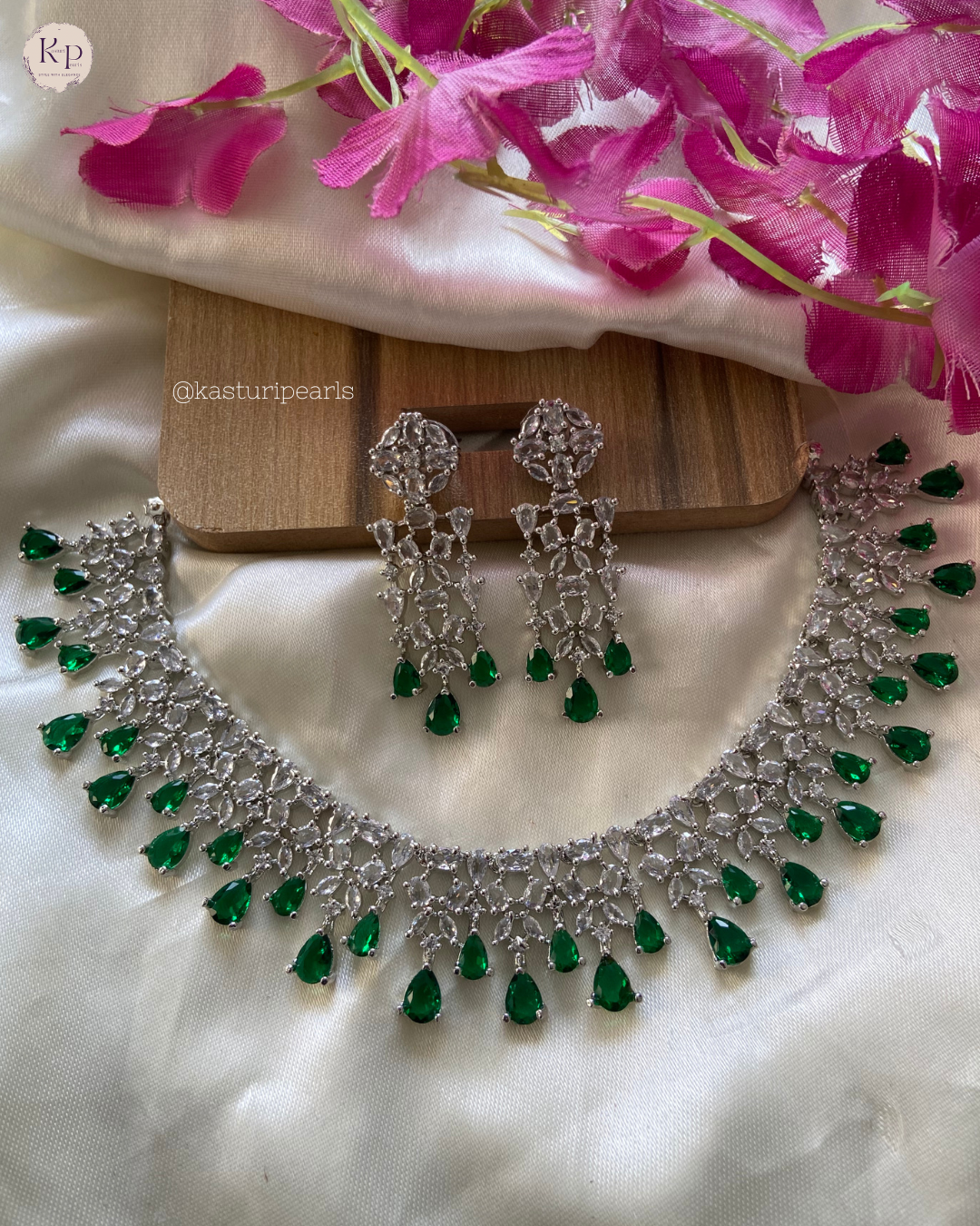 Mickey 2.0 Green AD Neckset