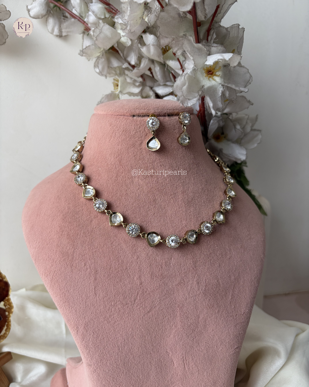 Nitika Victorian Polish Neckset