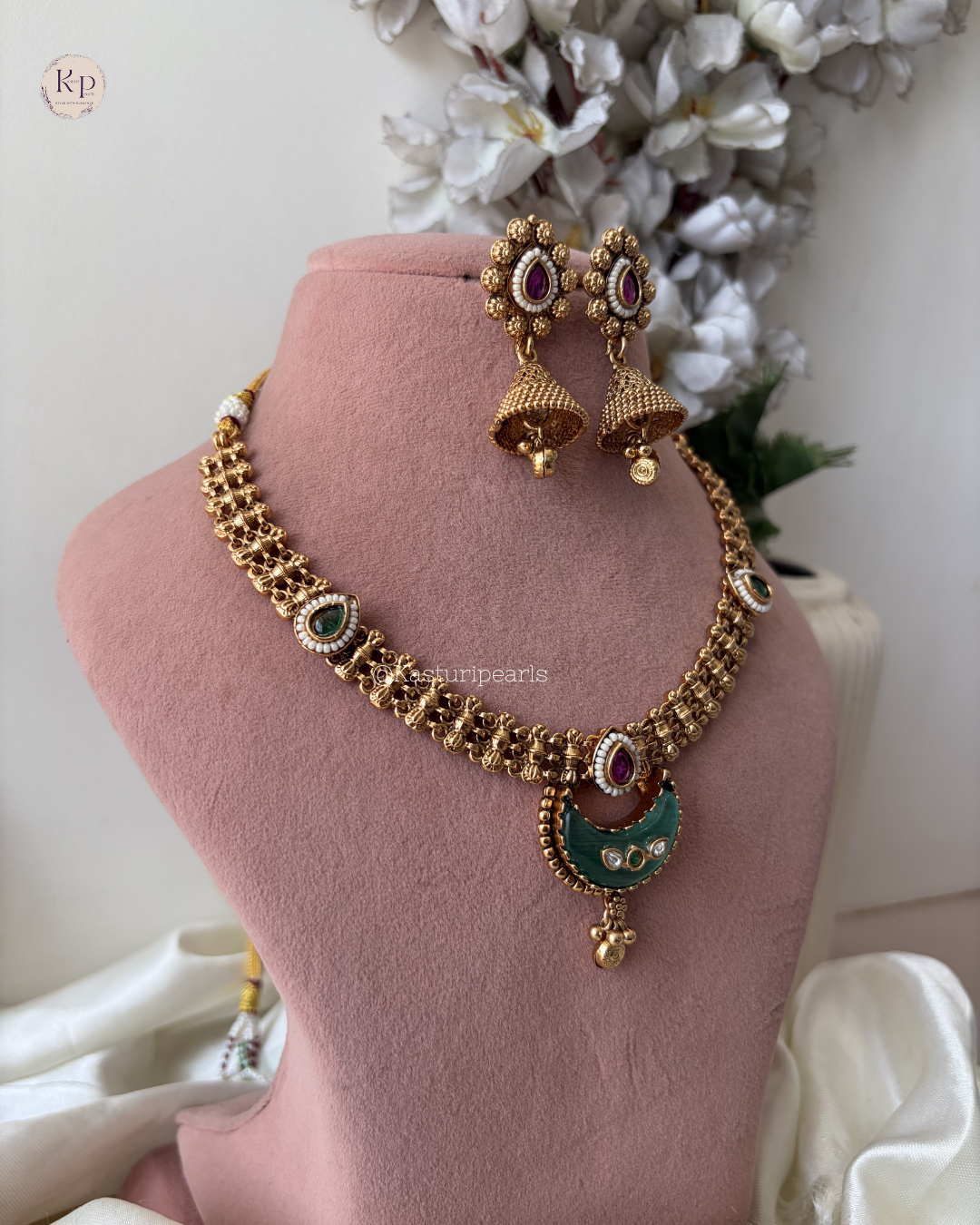 Niya Antique Heritage Necklace set