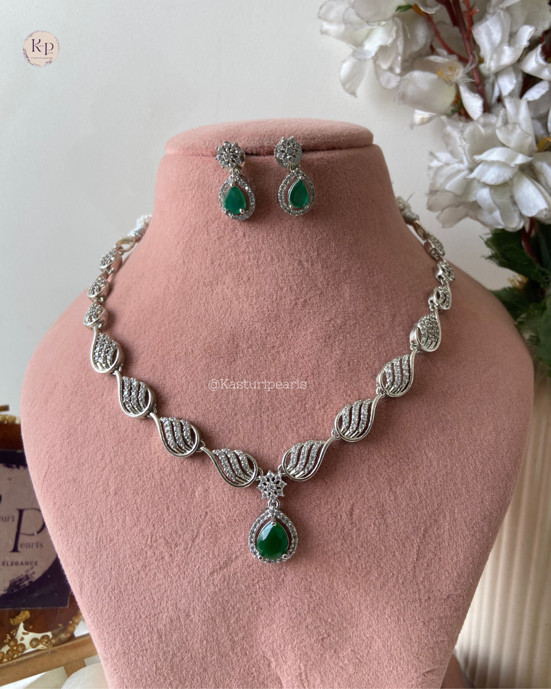 Pallavi AD Necklace Set