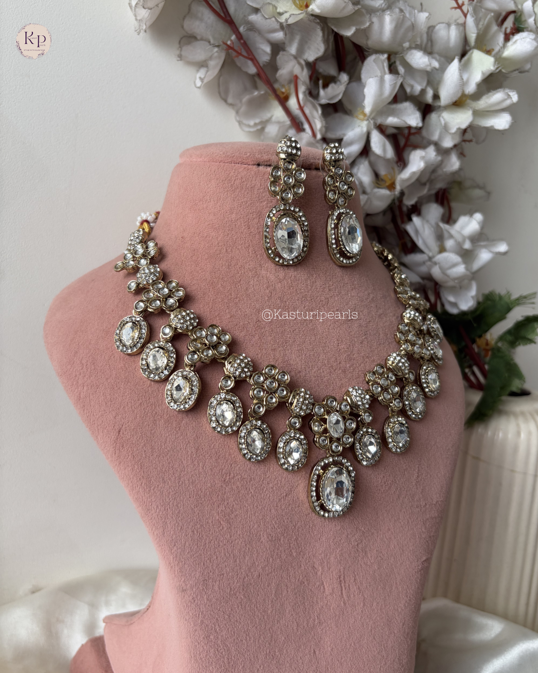 Sameera Ivory Mehendi Polish Kundan Neckset