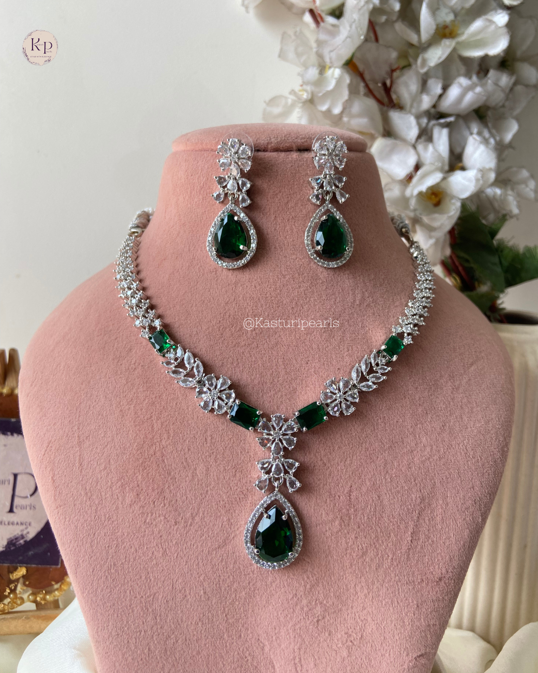 Shanvee Ad Neckset
