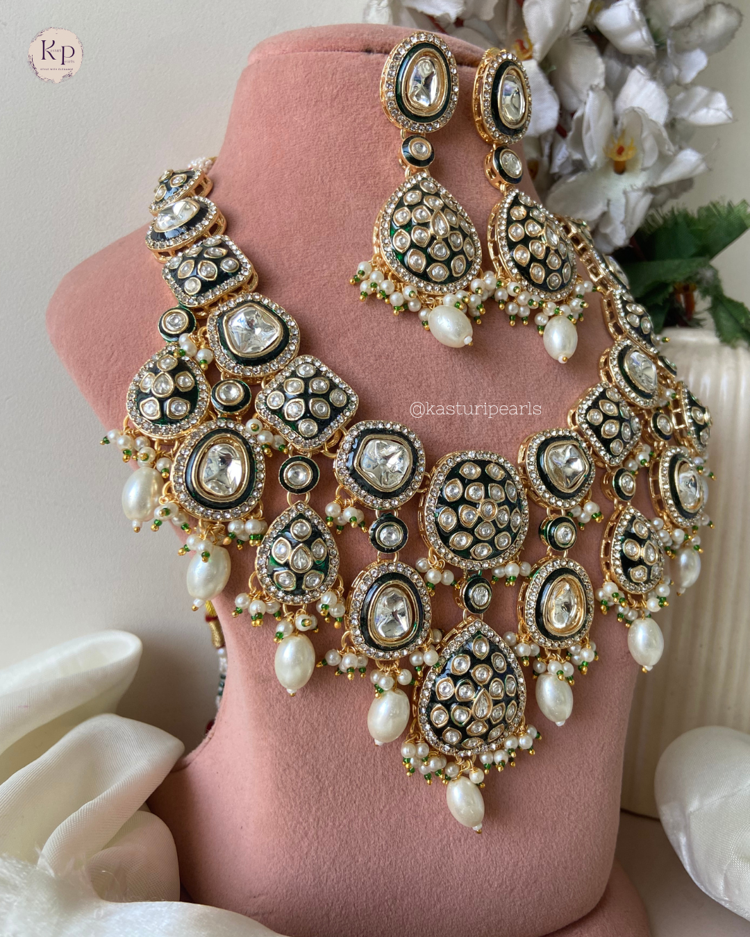Radhaya Polki Kundan Neckset