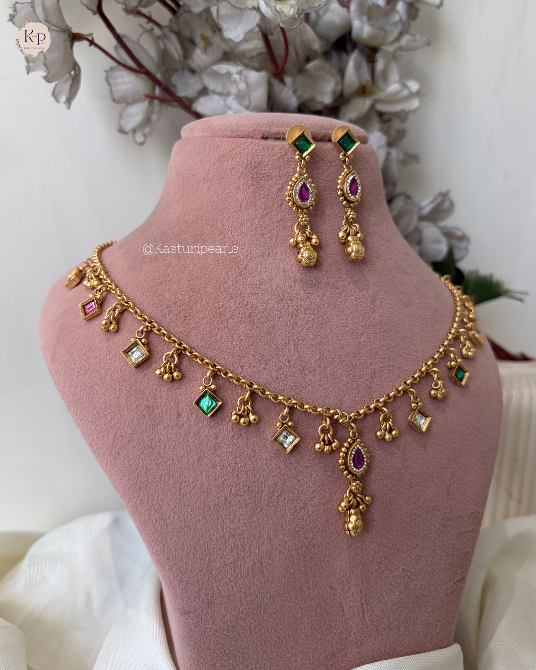 Uma heritage Necklace set