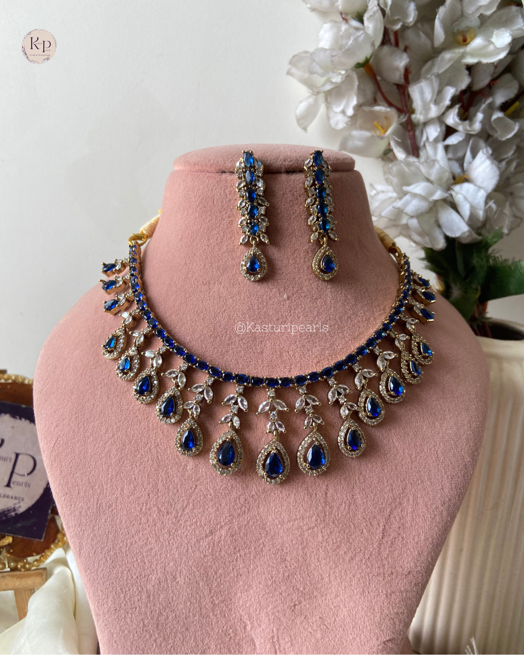 Vinita Blue AD necklace Set
