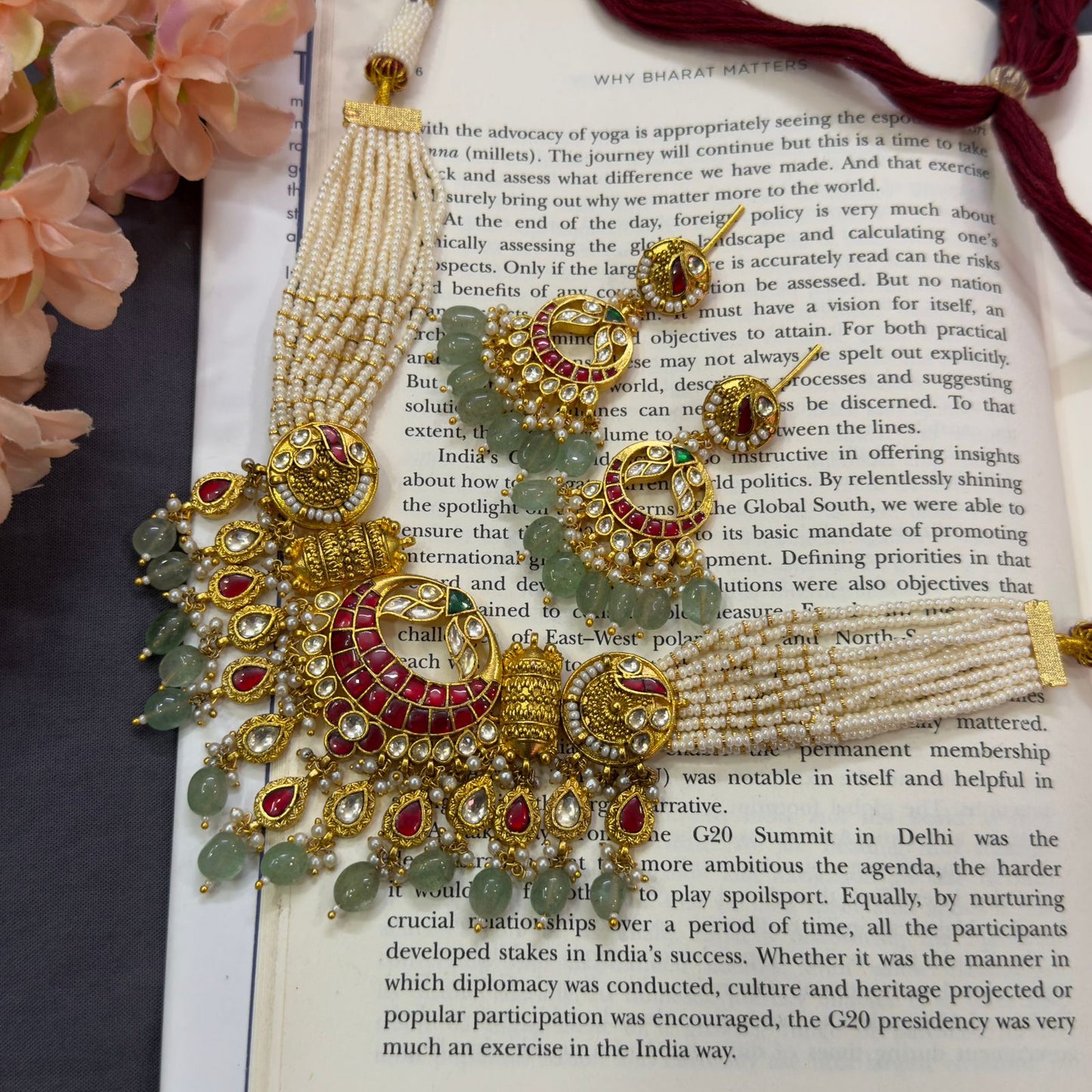 Naina jadau kundan neckset