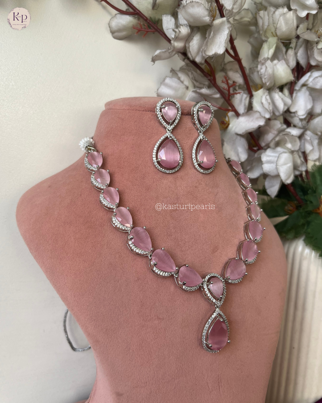 Aarshi Pink AD Neckset