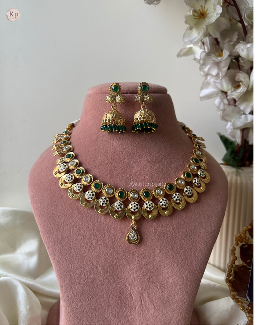 Aarti rajwada neckset