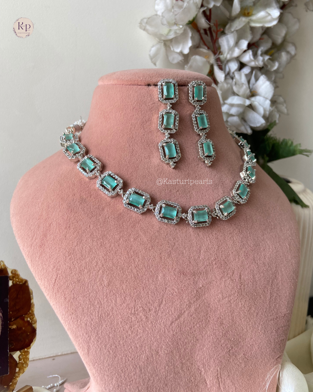 Ziva Mint Ad Neckset