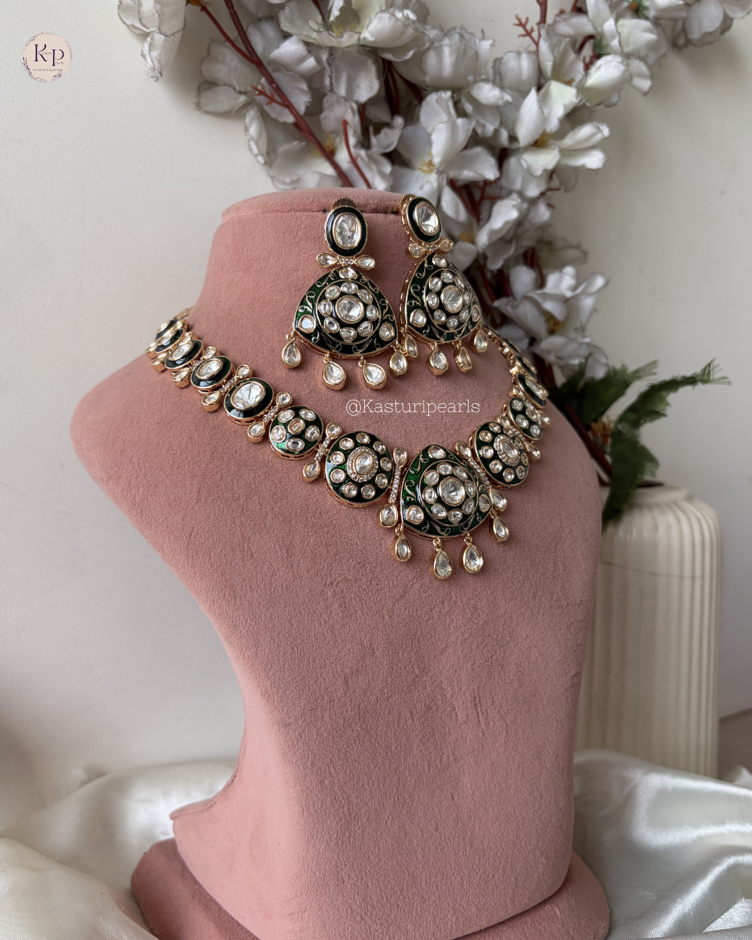 Aparna Moisannite Neckset