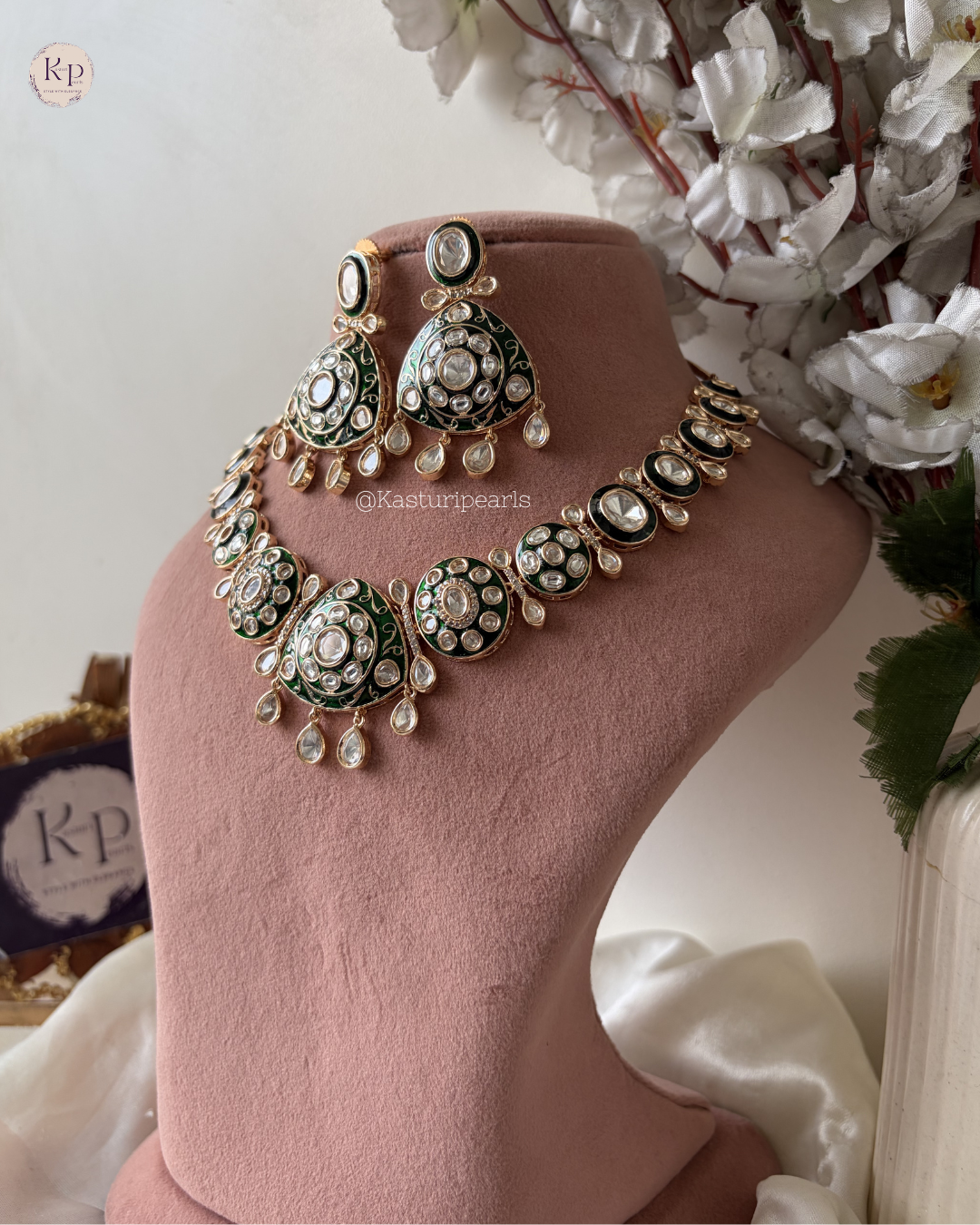 Aparna Moisannite Neckset