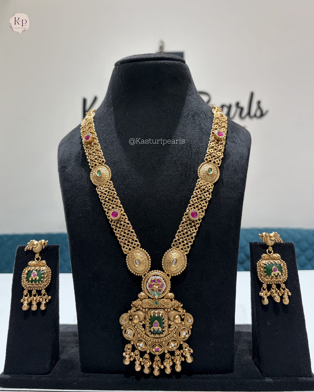 Archie Antique Heritage Necklace set