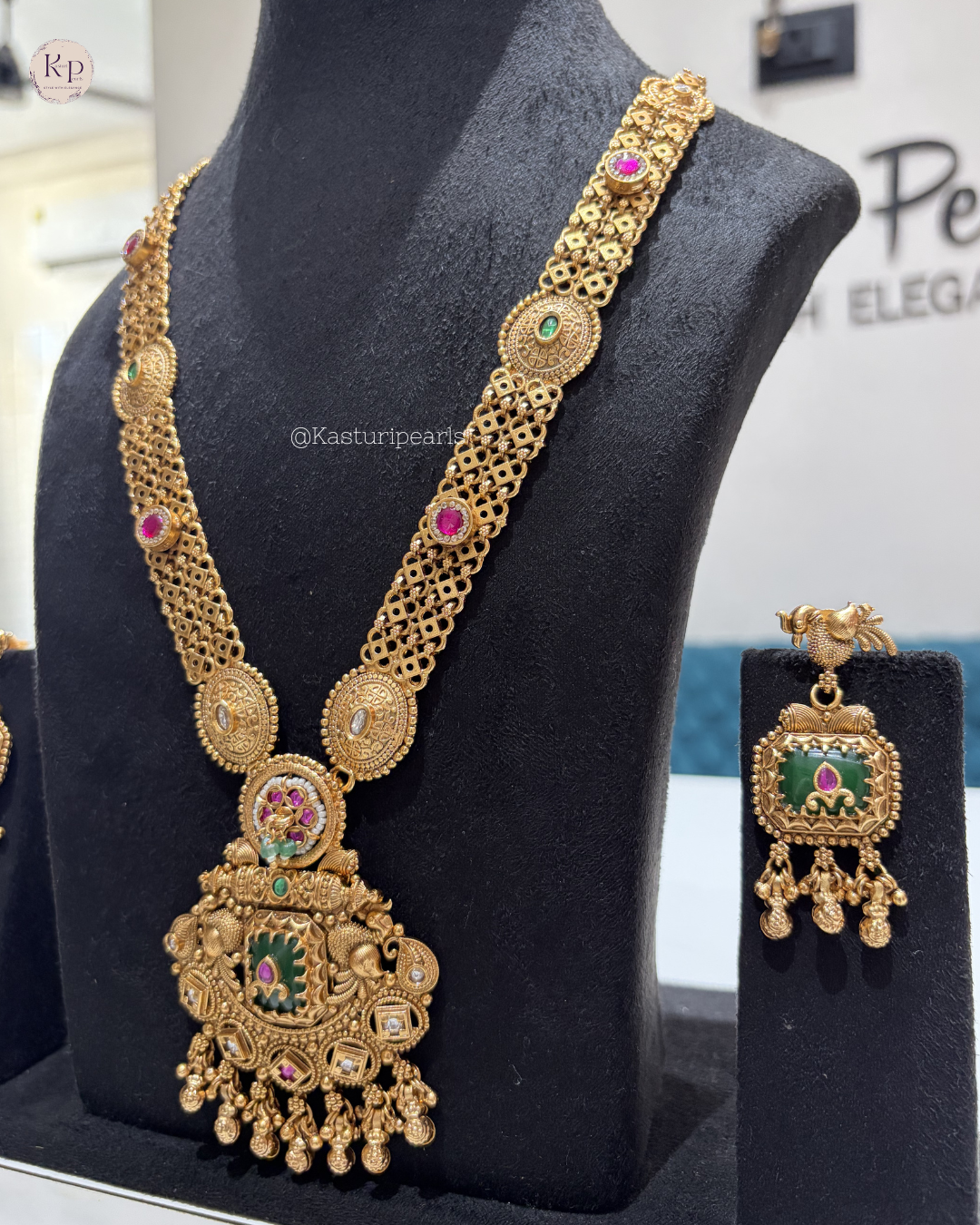 Archie Antique Heritage Necklace set