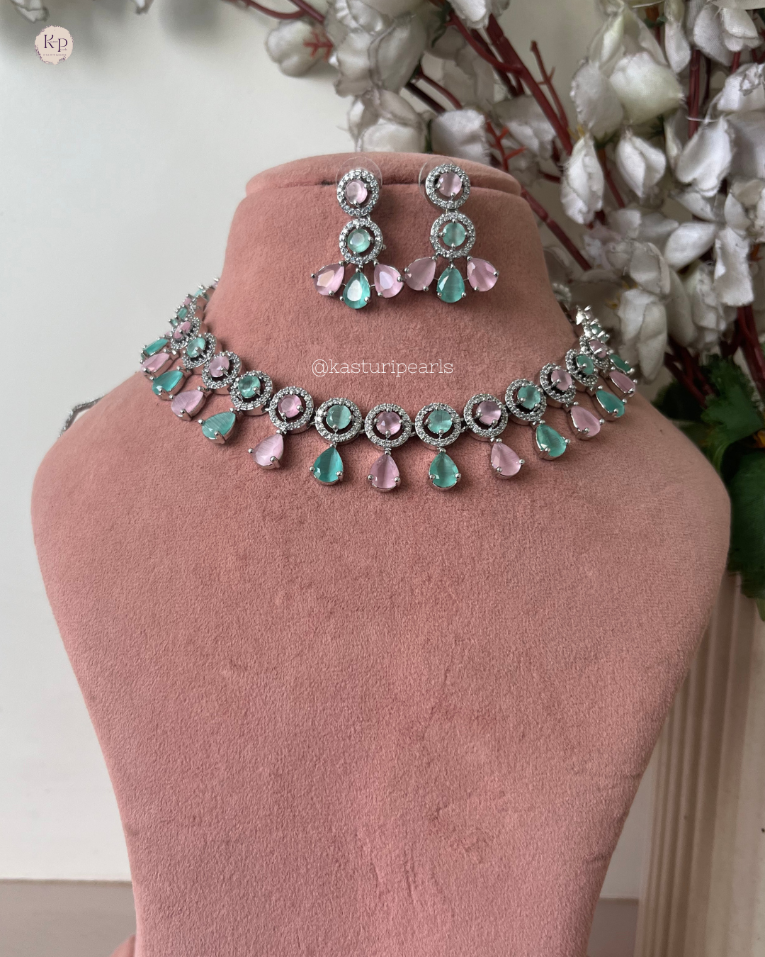 Jigyasa Multi AD Neckset