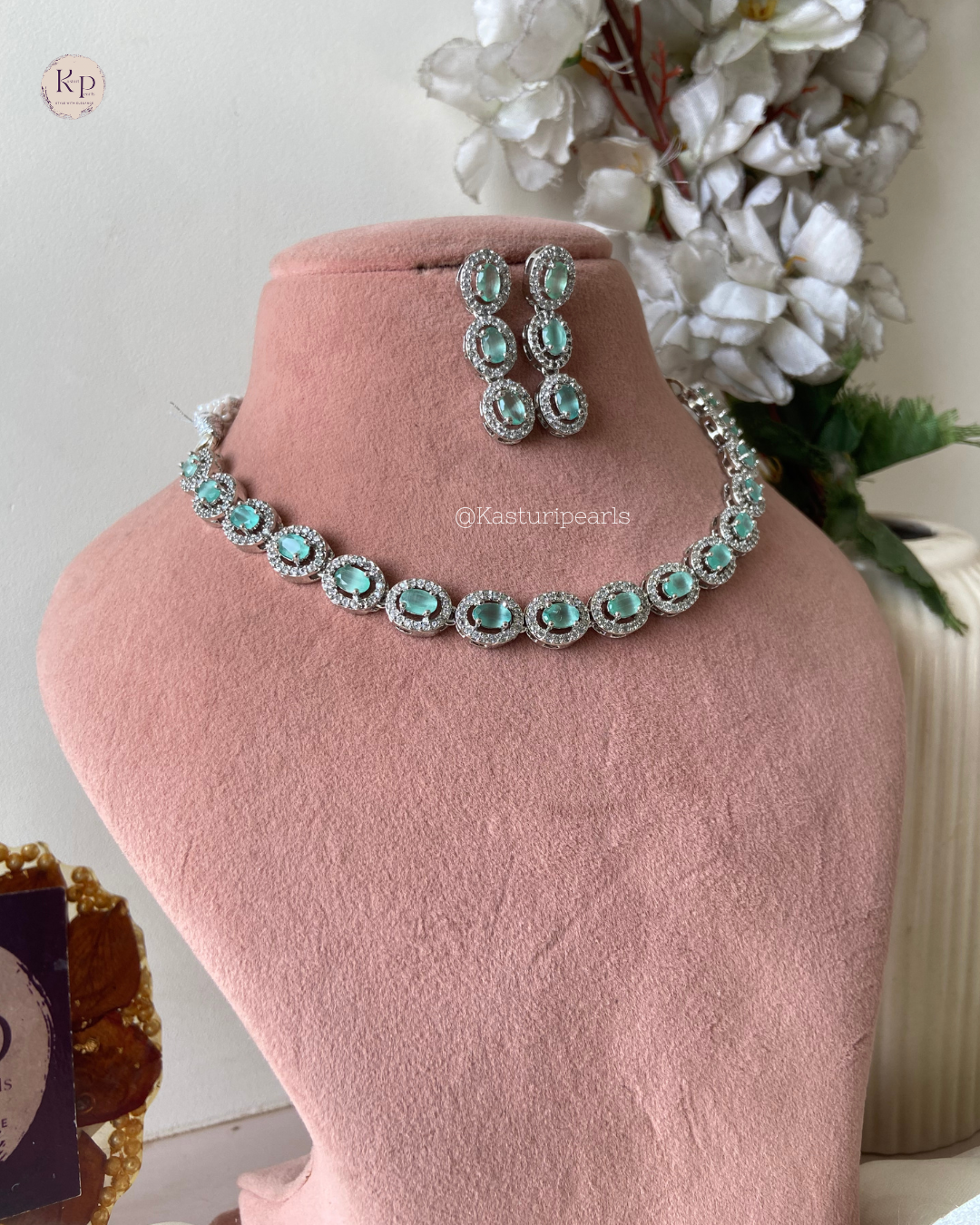 Bipasha Mint Ad Neckset