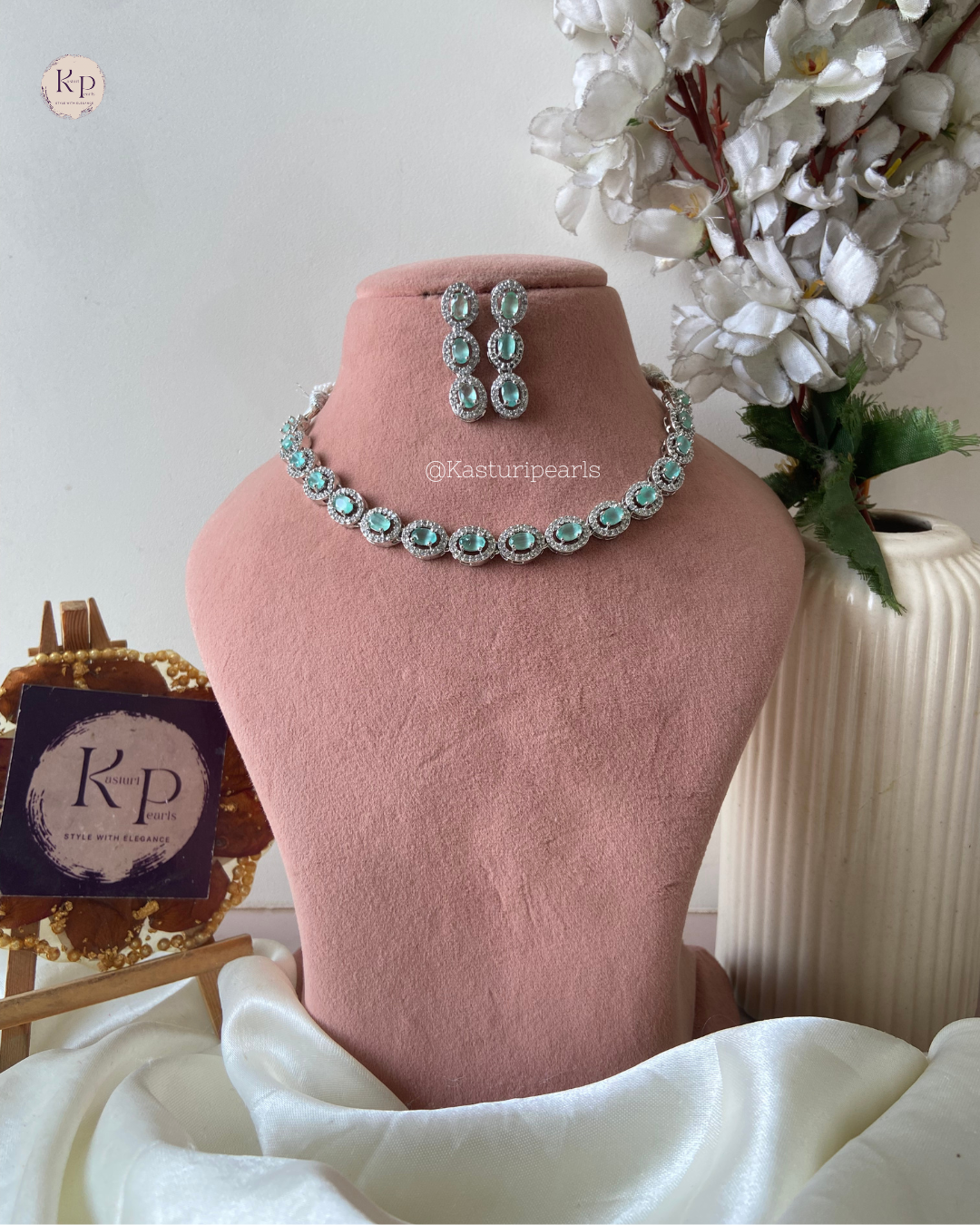 Bipasha Mint Ad Neckset