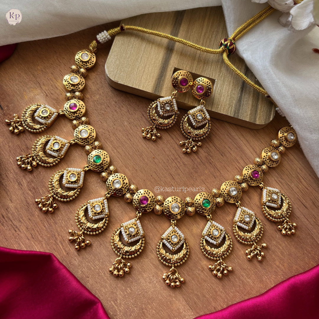 Chaavi Antique Coper Neckset