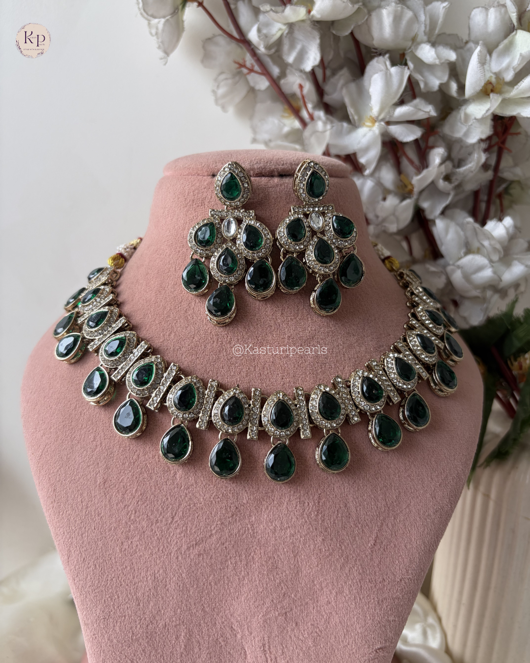Darshika Green Mehendi Polish Kundan Neckset