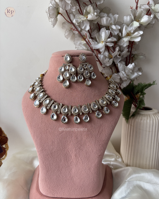 Darshika Ivory Mehendi Polish Kundan Neckset