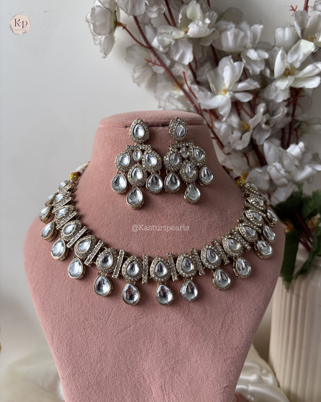 Darshika Ivory Mehendi Polish Kundan Neckset