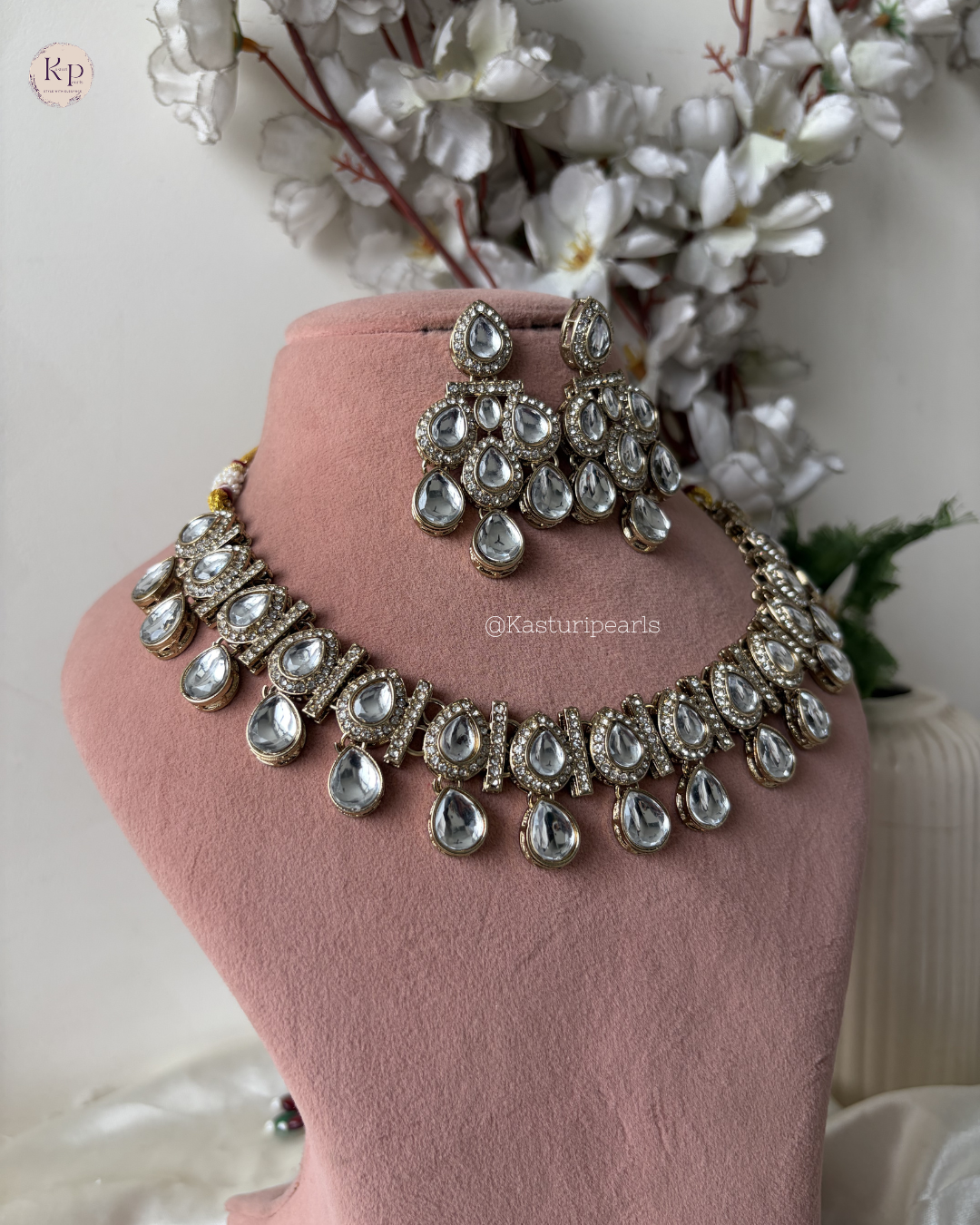 Darshika Ivory Mehendi Polish Kundan Neckset