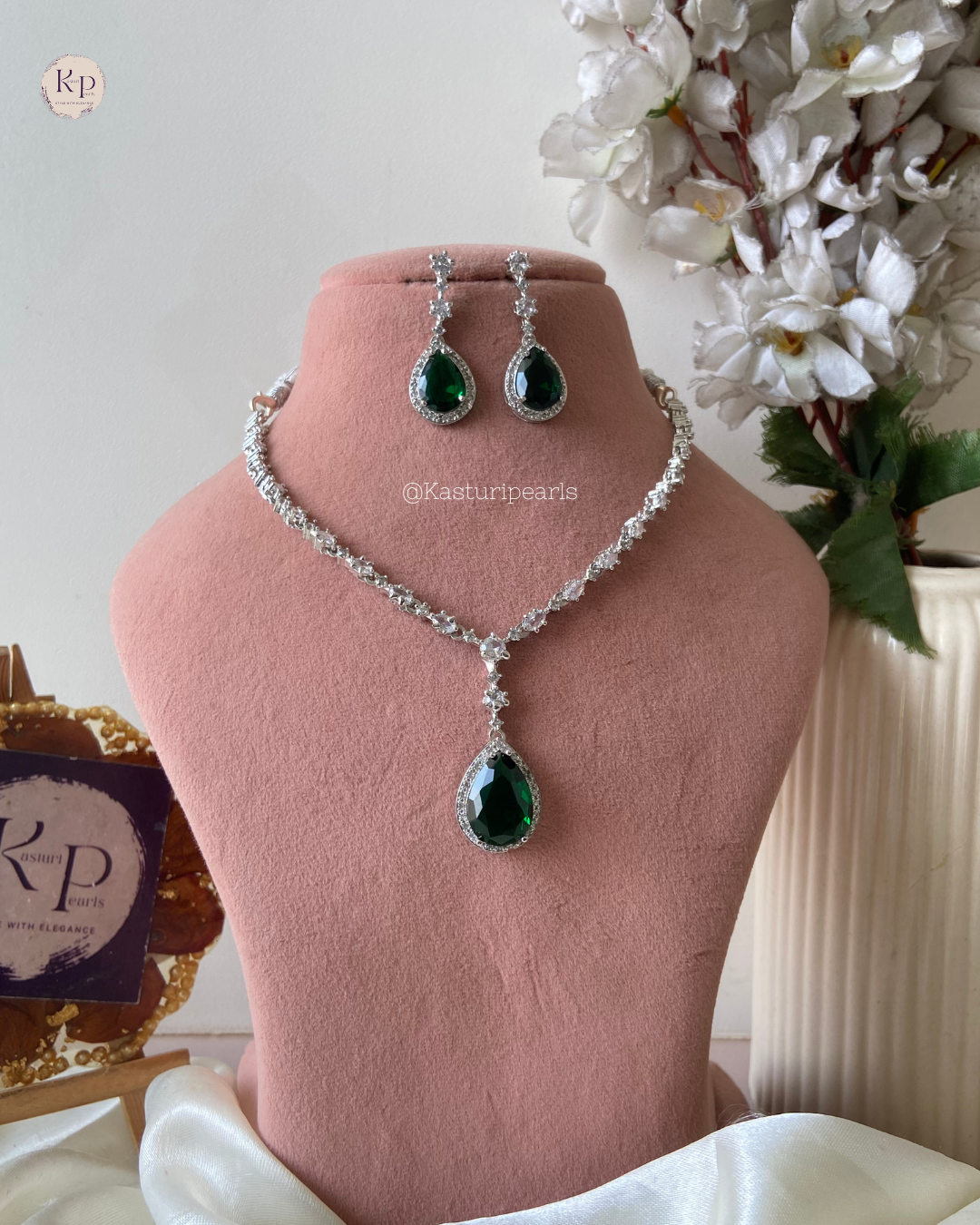 Deepansha Green Ad Necklace Set