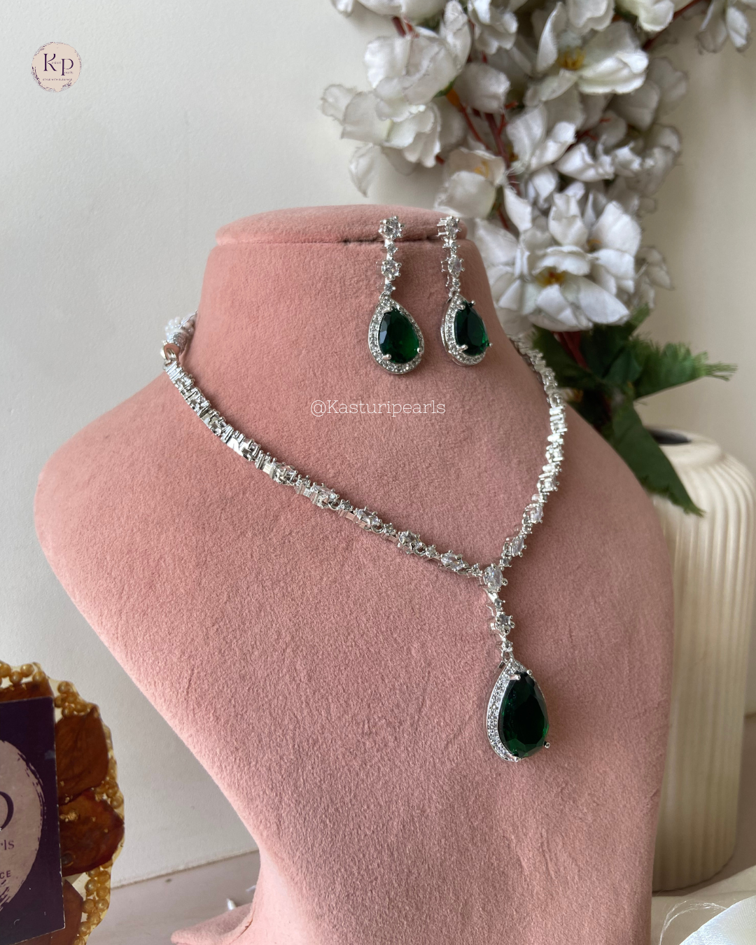 Deepansha Green Ad Necklace Set