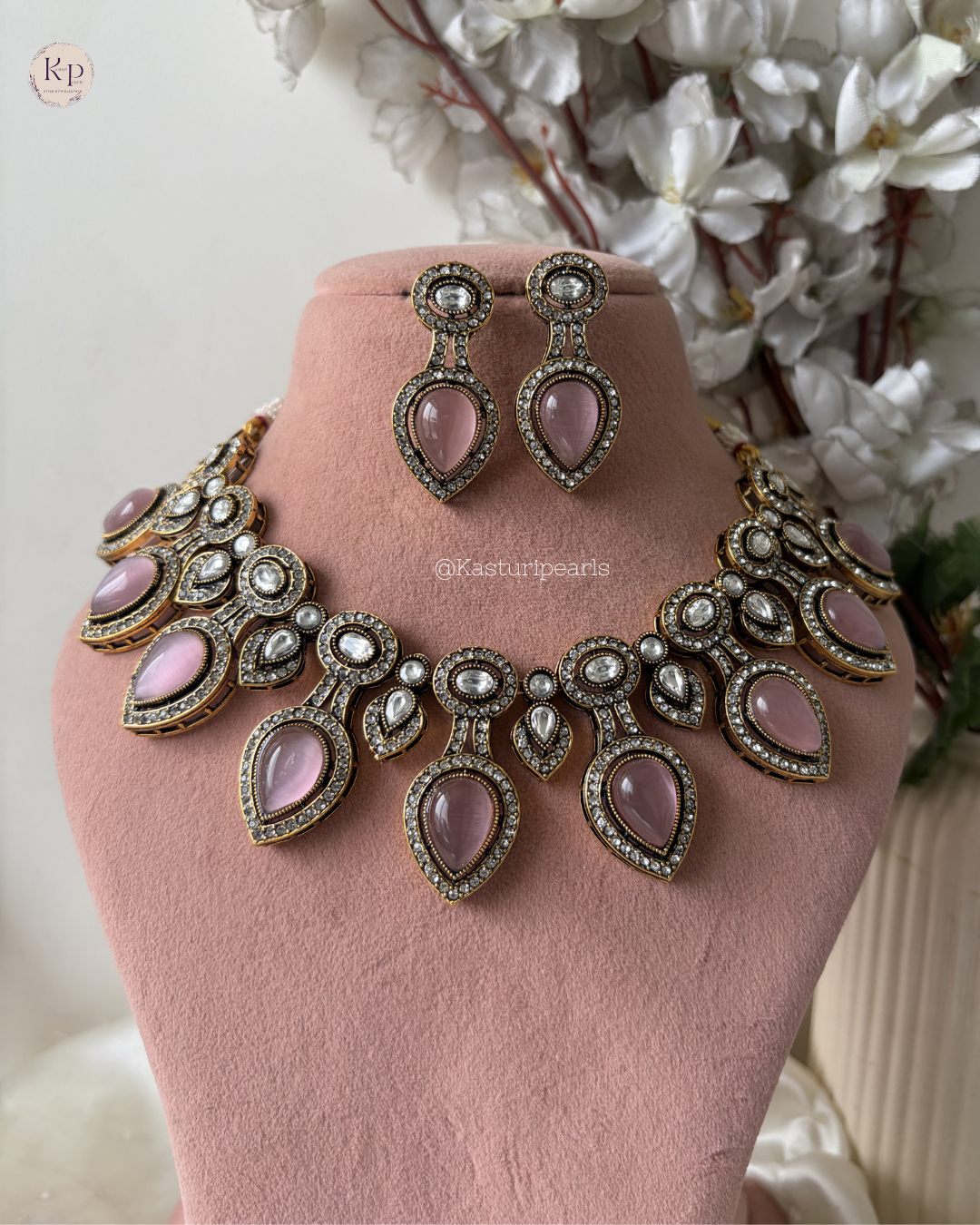 Farah Mehendi Polish Kundan Neckset