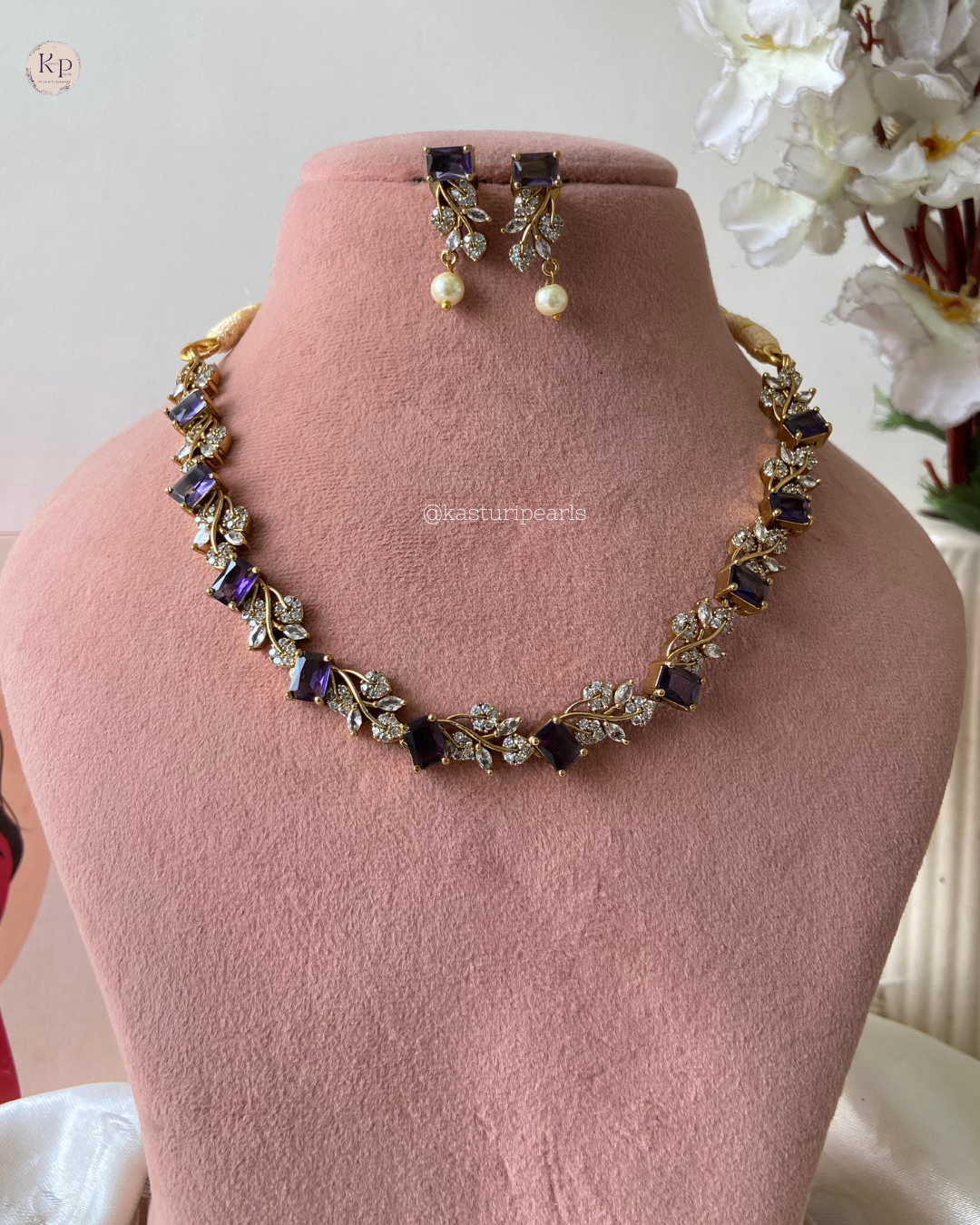 Kashmira Victorian Necklace Set