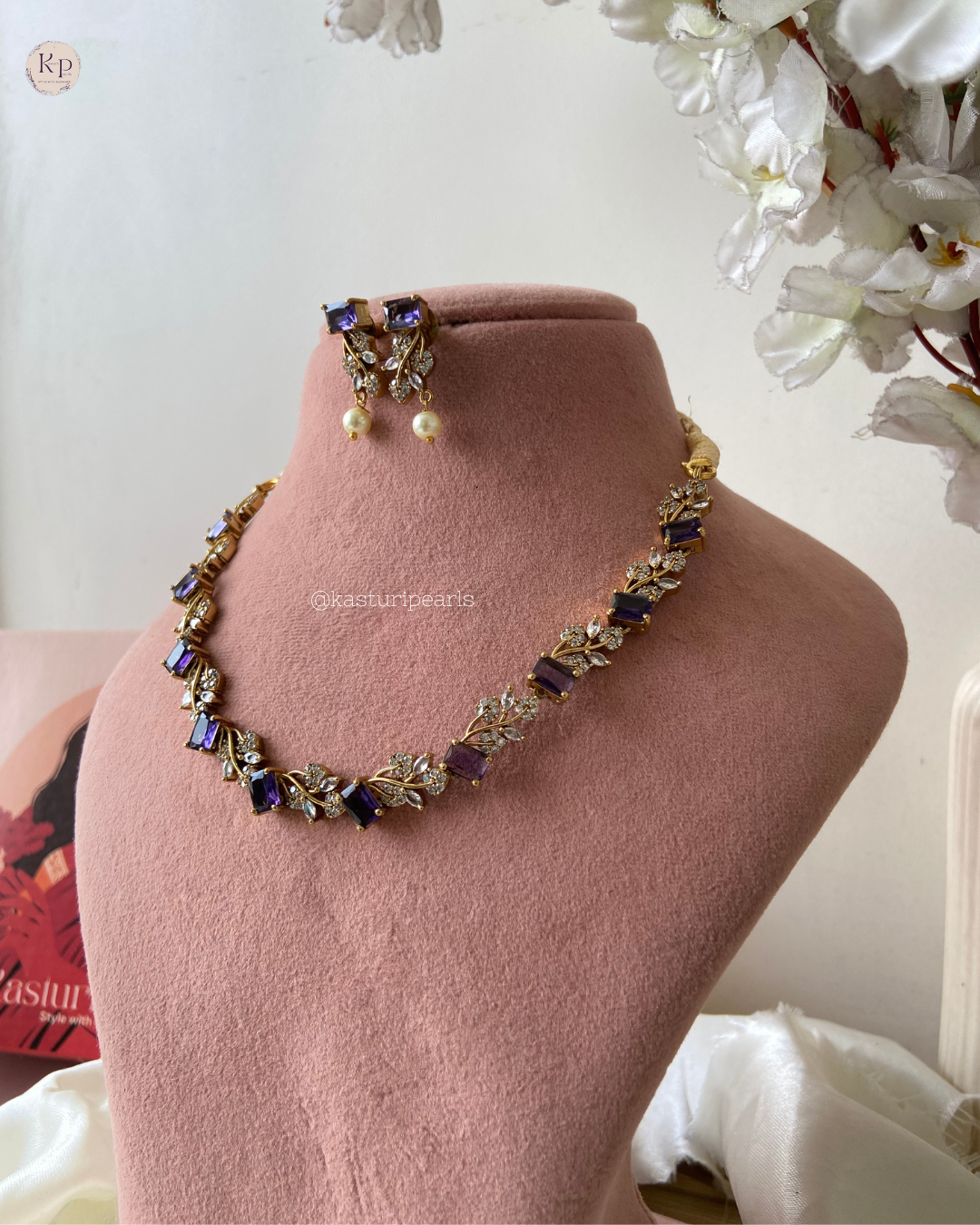 Kashmira Victorian Necklace Set