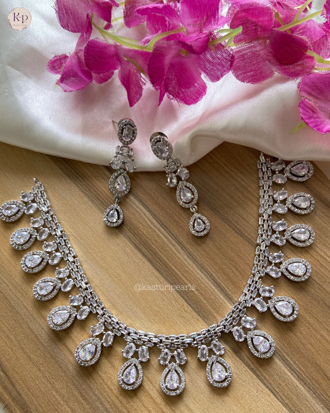 Hema American Diamond Neckset