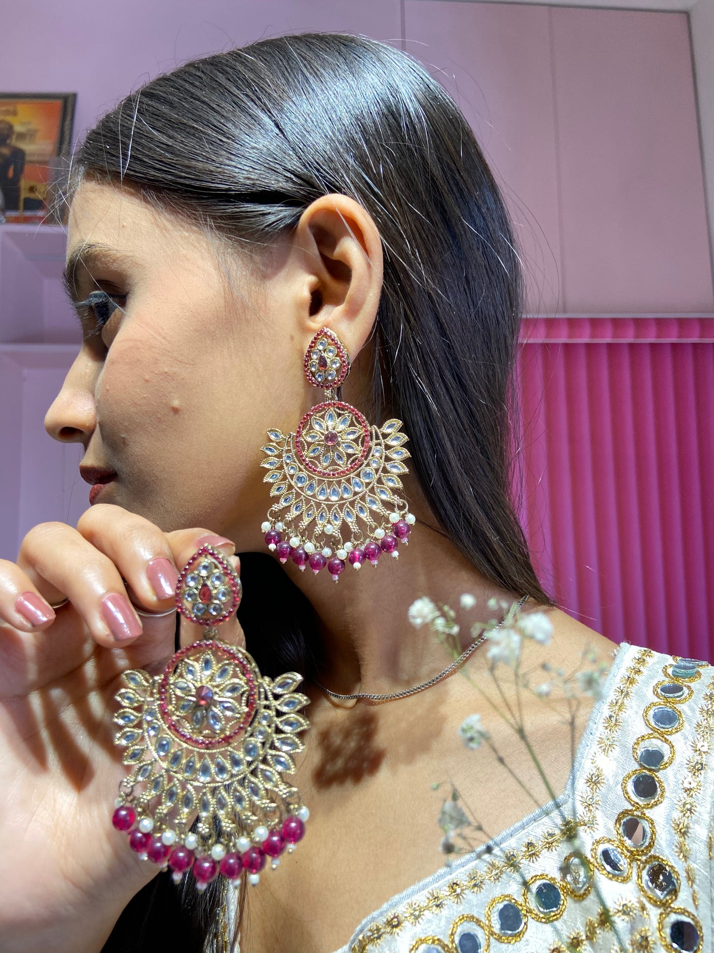 Urvisha Kundan earrings