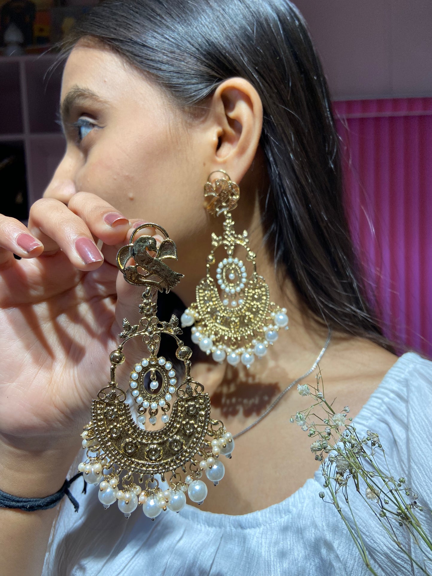 Shikha Kundan earrings