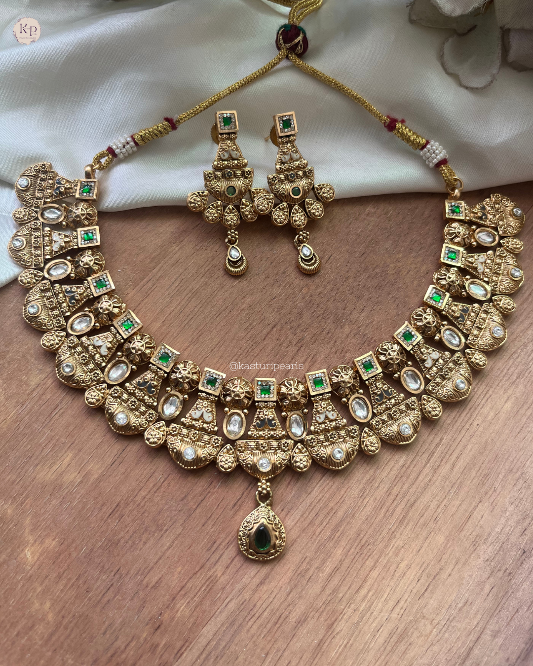 Inayat Brass coper Neckset