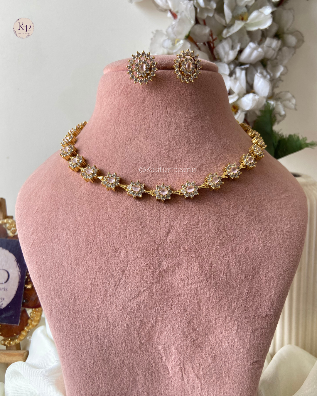 Jhanvi gold polish Ad Necklace sets