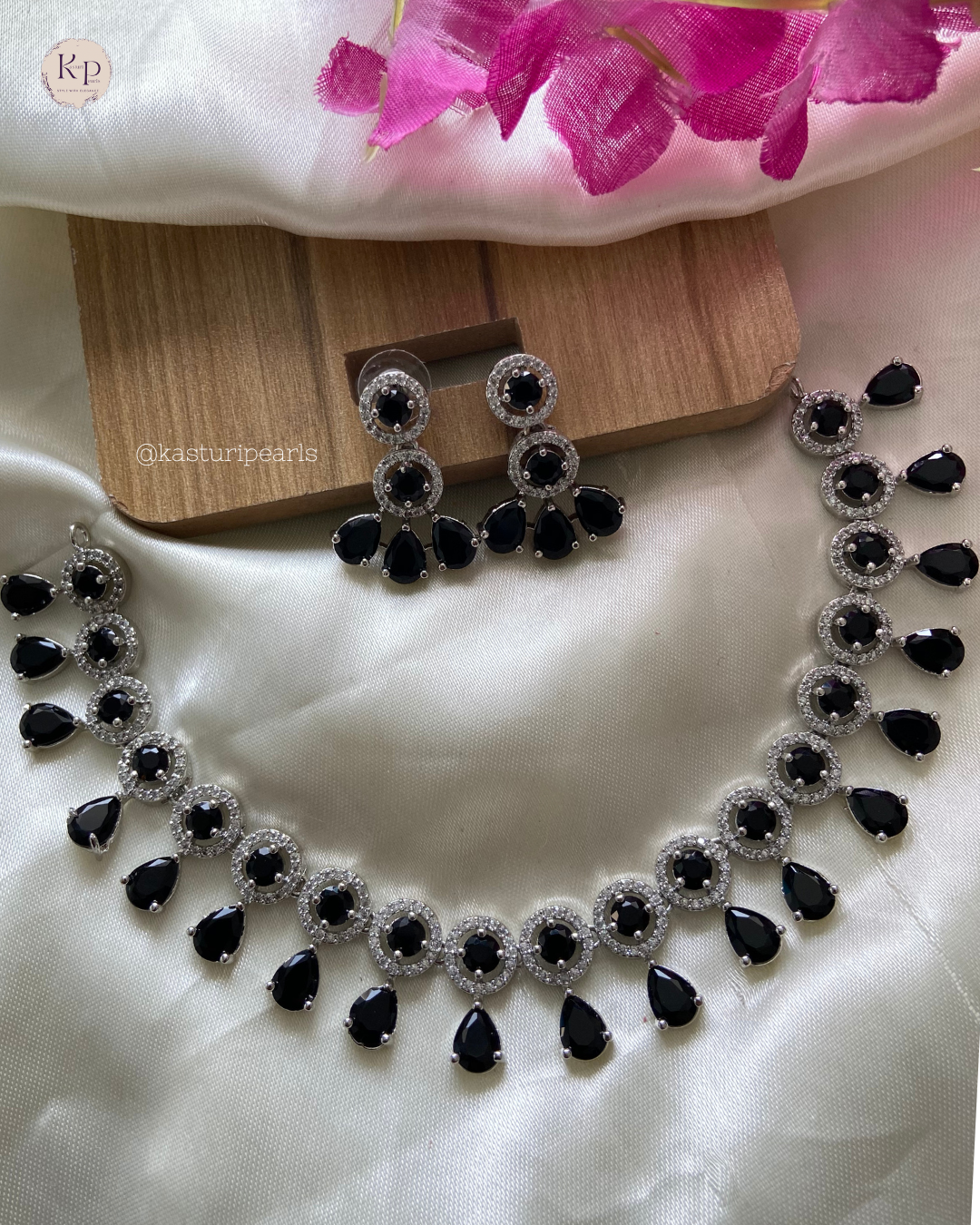 Jigyasa Black Ad Neckset