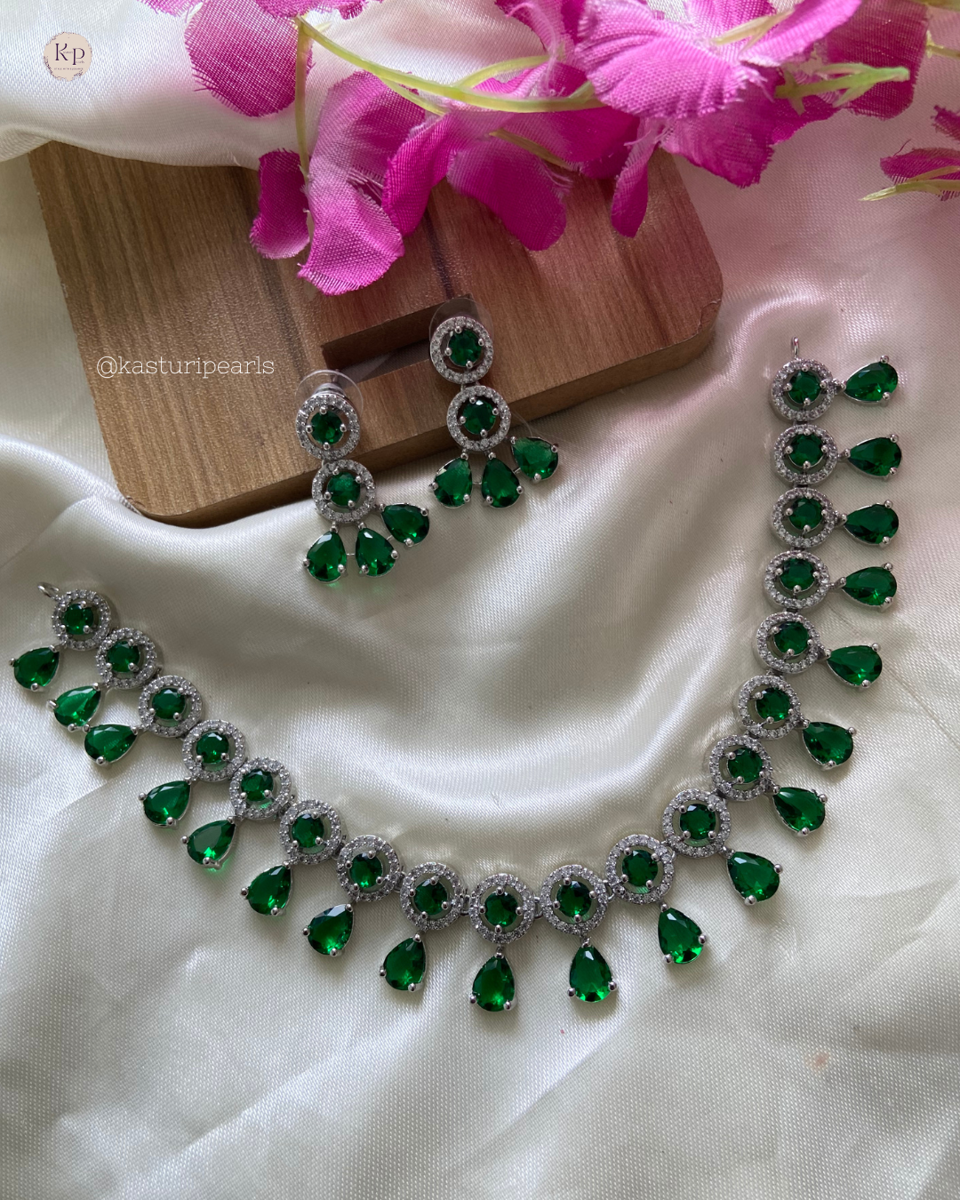 Jigyasa Green AD Neckset
