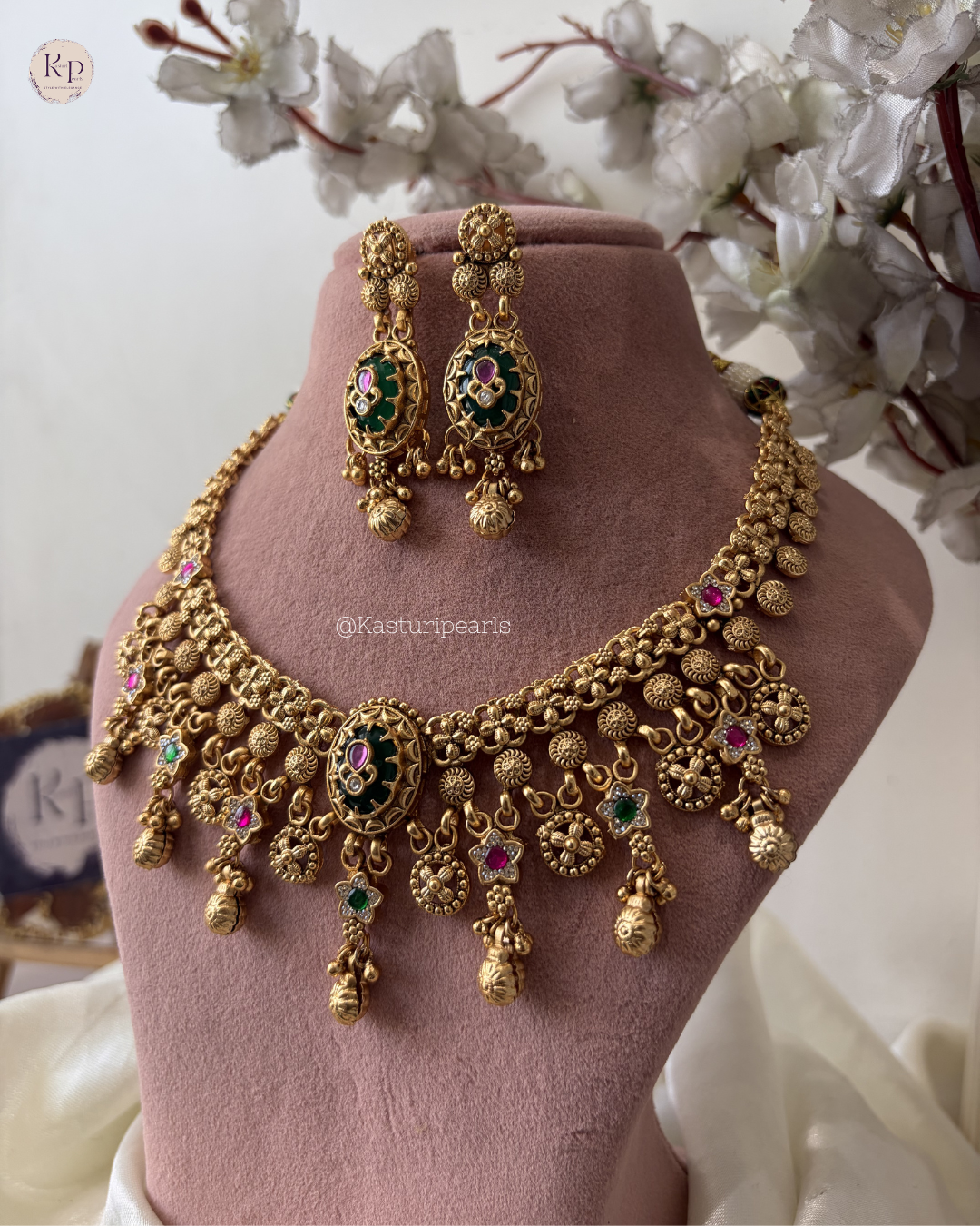 Joya Antique Heritage Necklace set