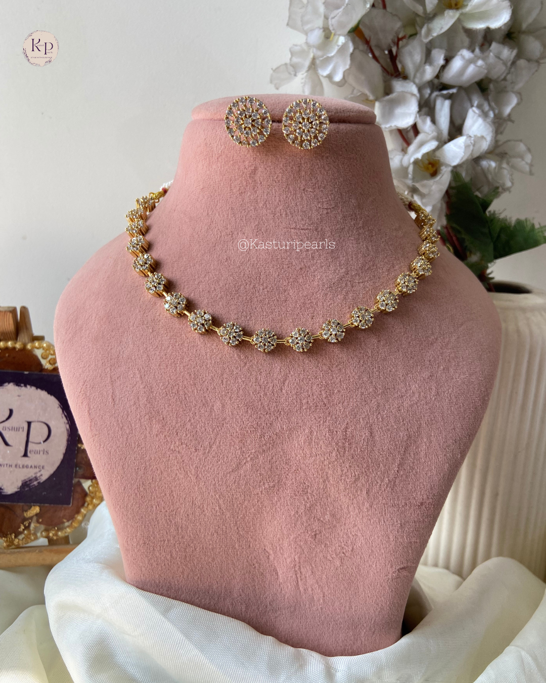 Jyoti Antique gold Neckset
