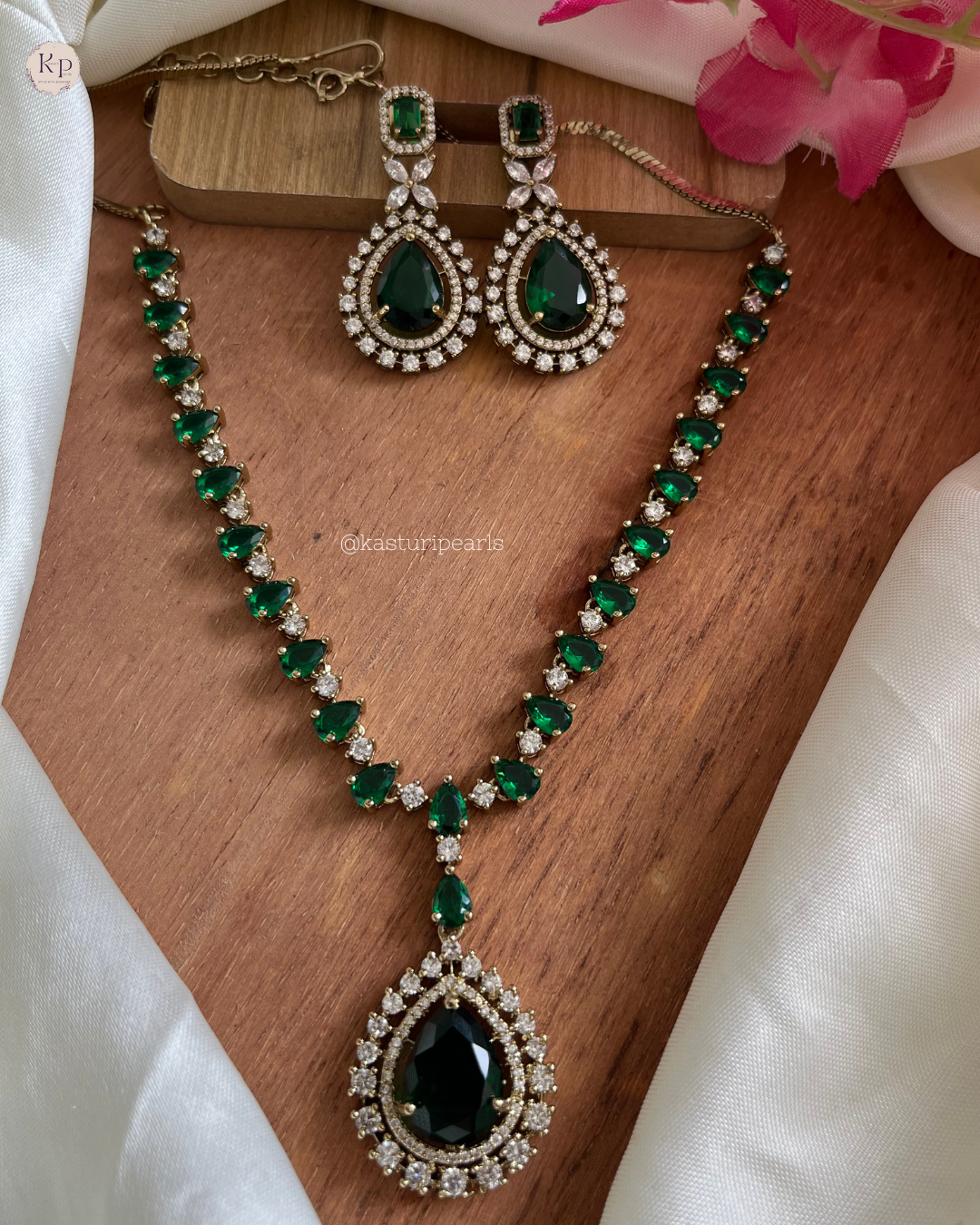 Kaamini Green AD Necklace set