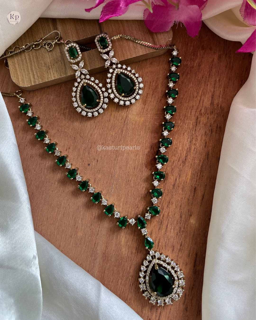 Kaamini Green AD Necklace set