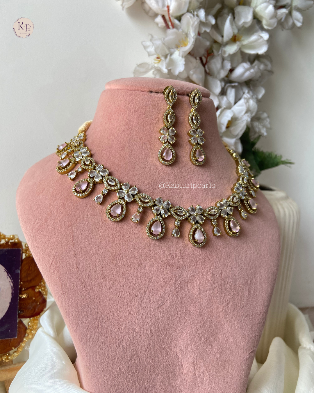 kamini Pink Ad Neckset