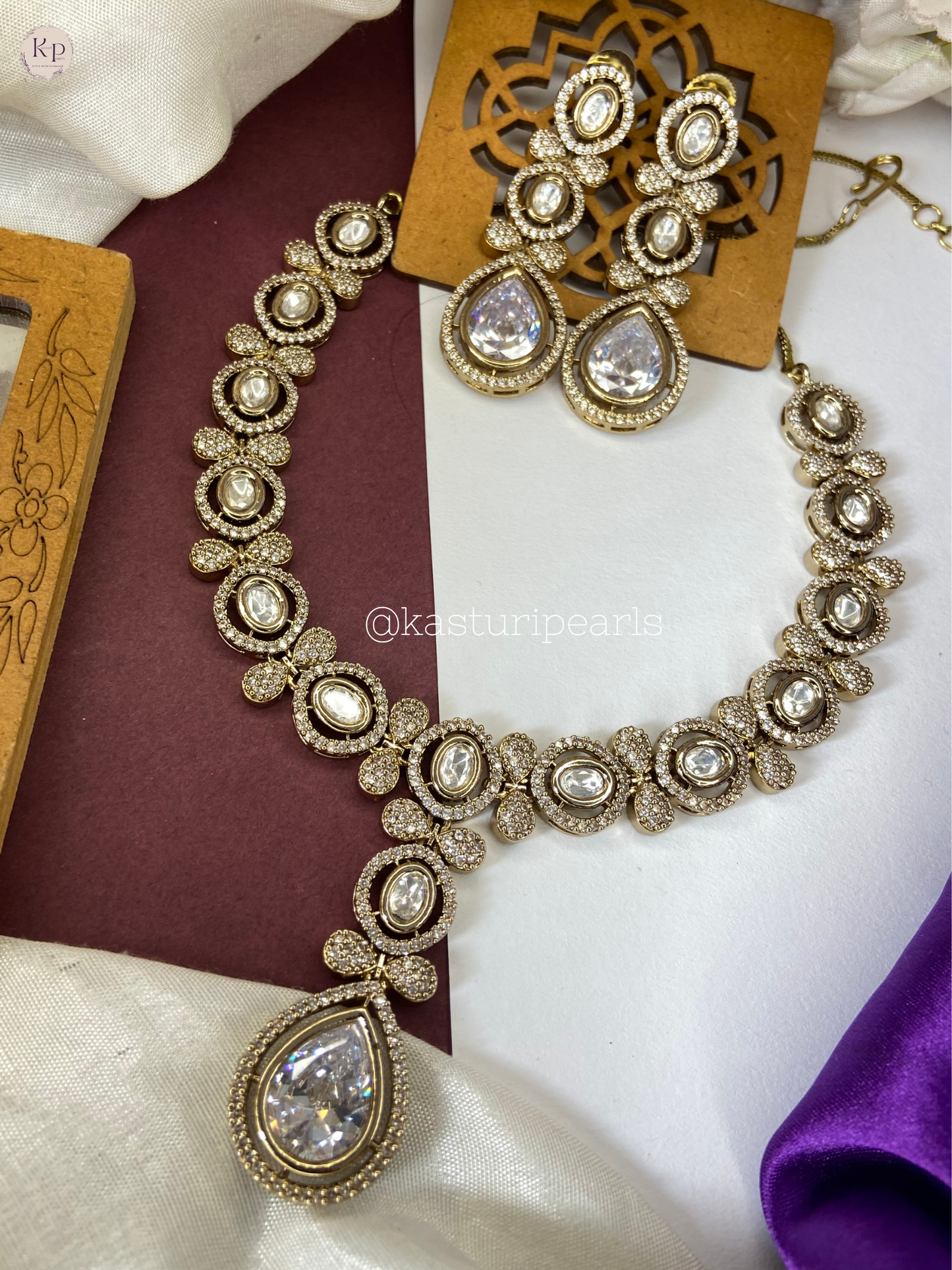 Kanchi Victorian Necklace set